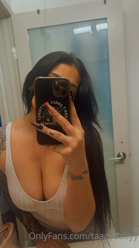 Taylor Stewart model nudes photo