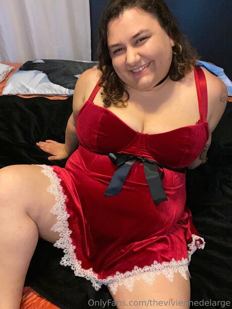 Theviviennedelarge beautiful pornstar pic