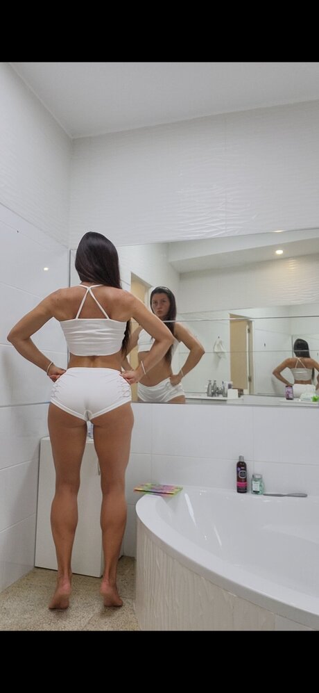 Auraparadis naked pornstar image