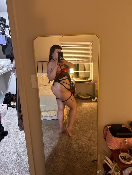 Xxlululo pornstar nudes photo