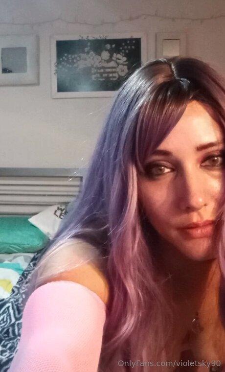Violetsky90 nudes actress image