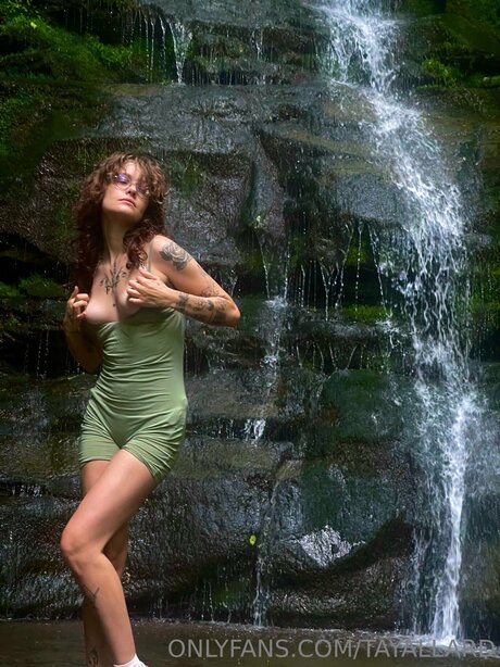 Tayallard nudes actress galleries