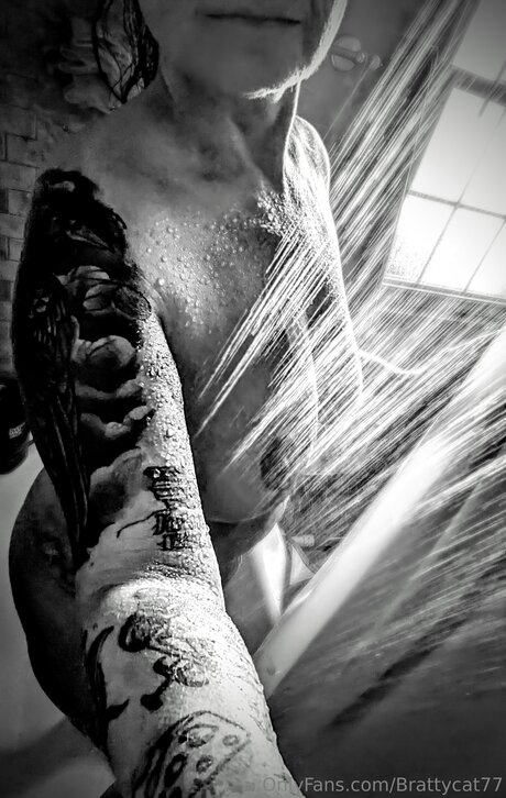 Brattycat77 pornstar top pictures
