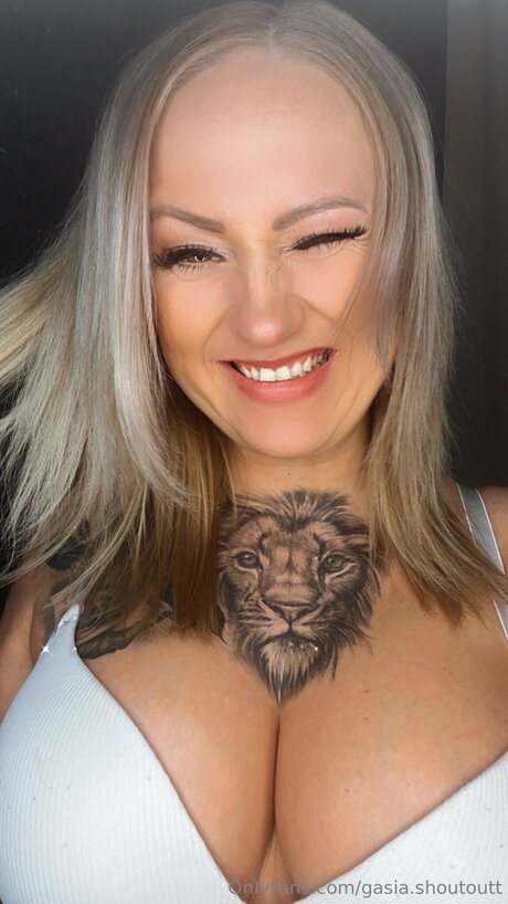 Gasia Shoutoutt pornstar exclusive gallery