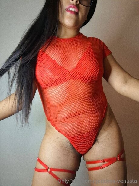 Goddess Venusta sex model picture