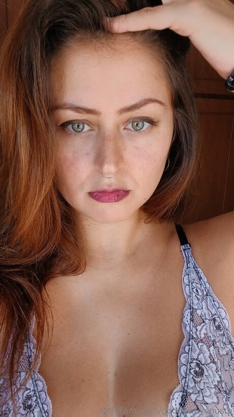 Goddess Venusta model pornographic pic