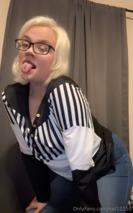Nat12150 erotic pornstar photo