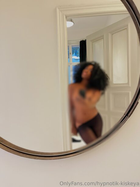 Hypnotik Kiskeya hot star pic