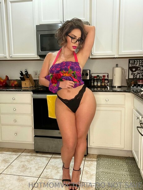 Victoria Valentin top actress galleries