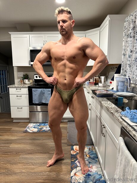 Codydealbwc sexy star galleries