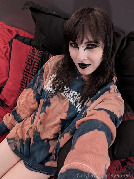 Lyannaqt pornographic actress images