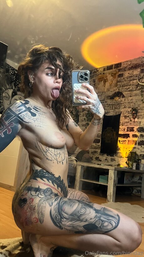 Biondaz best actress photo