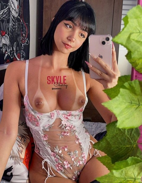 Skyle Cherry model porn archive