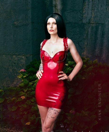 ladyelvendoll high quality pornstar photo