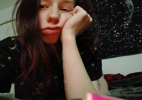 cute onlyfans free nude images