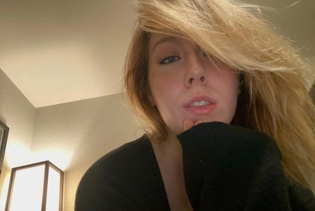 Sxphstel star naked pic