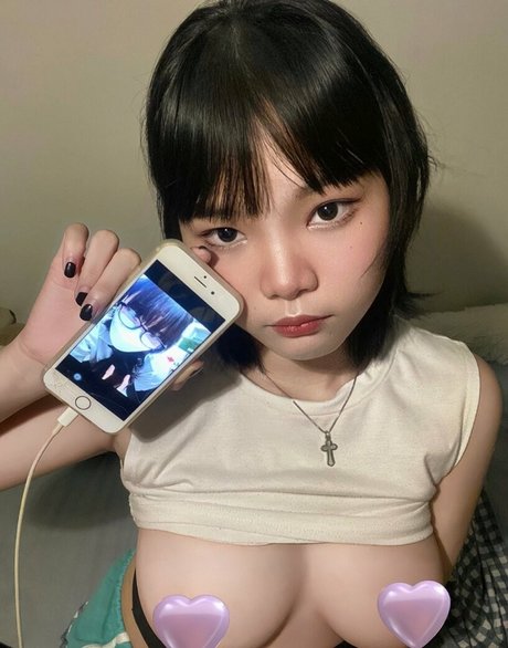 yukxwaii art actress pic