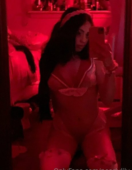 pearlylily star hot gallery