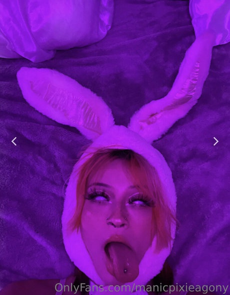 manicpixieagony adult model photos