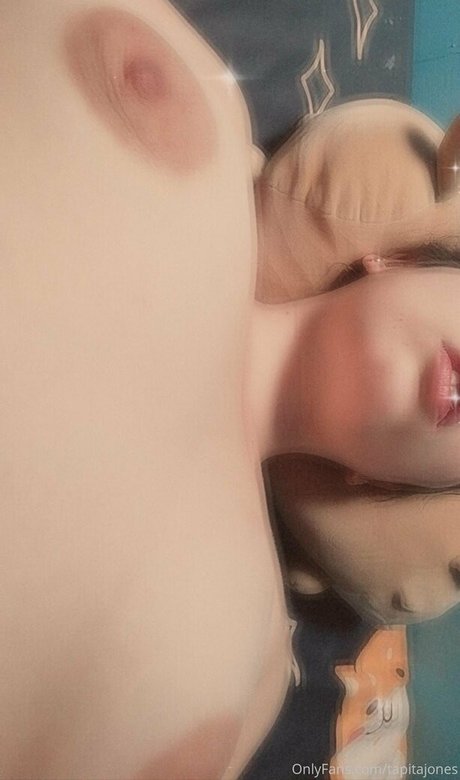 tapitajones sexy actress image