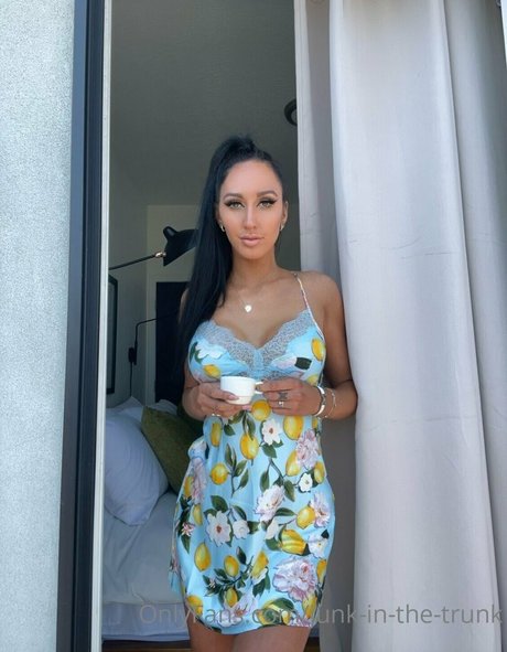 elleventures model adult archive