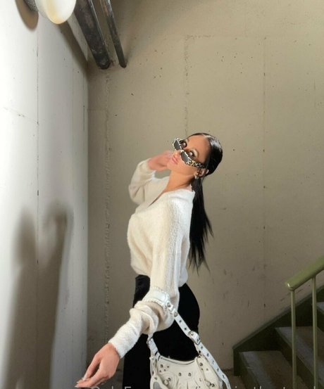 elleventures pornstar hd picture