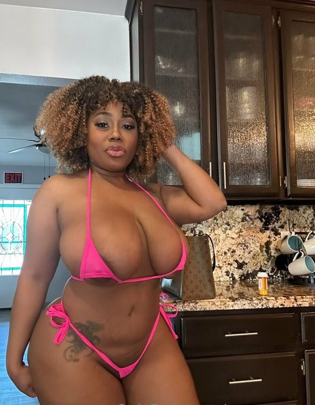 msyummys model nudes photos