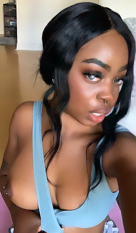brittxolondon model exclusive picture