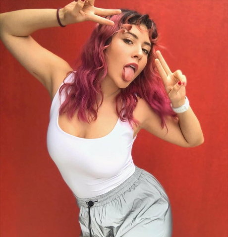 Vivi Alto star hot archive