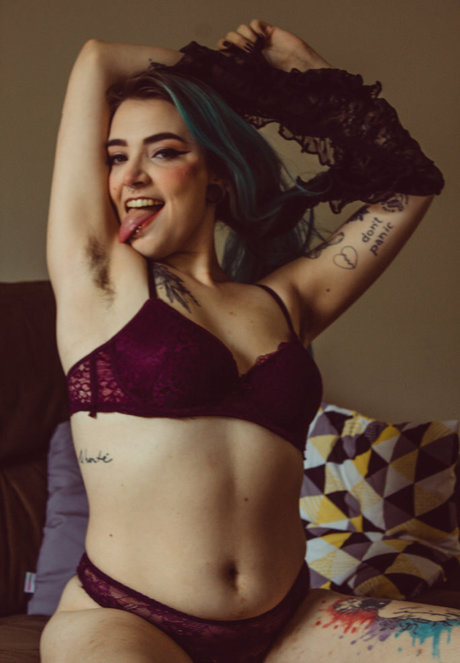 Blue Fetish best actress pics