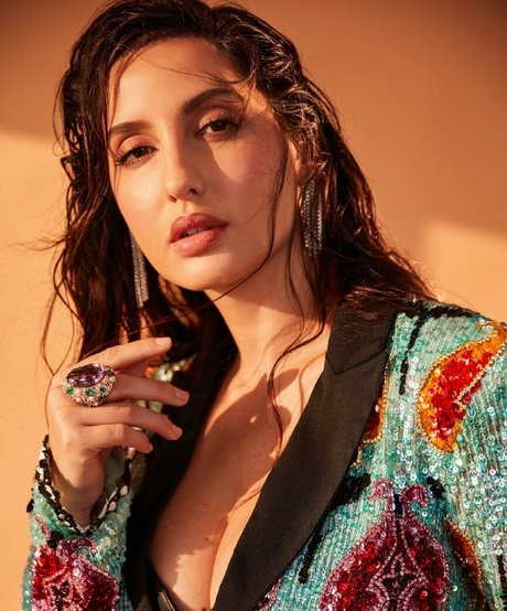 Nora Fatehi model free gallery
