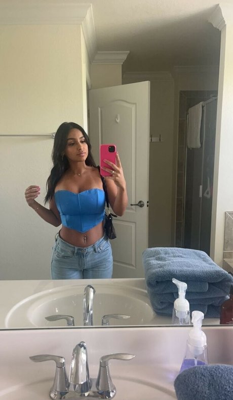 Emma Petisco pornstar pic