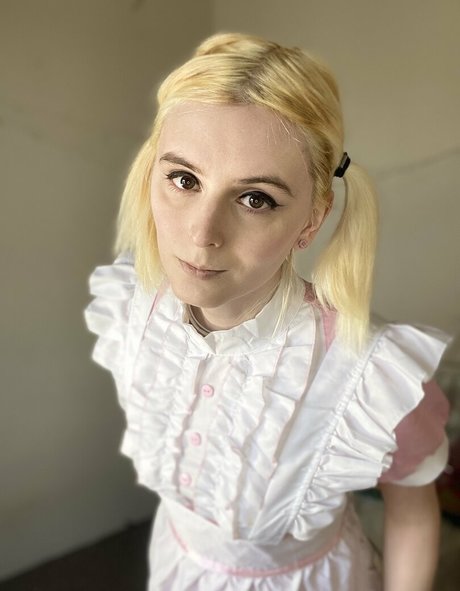 blonde mom onlyfans art nude images