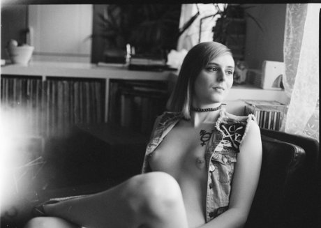 trincyboid naked model images