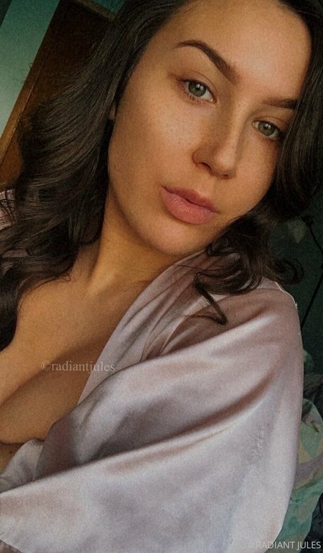 RadiantJules sex actress gallery