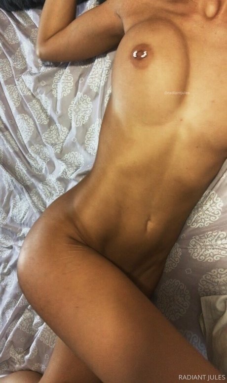 RadiantJules pornstar sex galleries