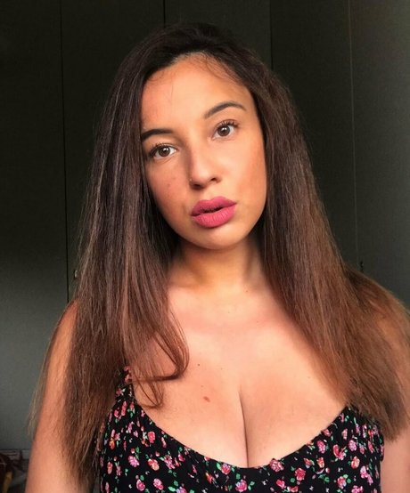 Gianclaudia Di Giacomo star naked pictures