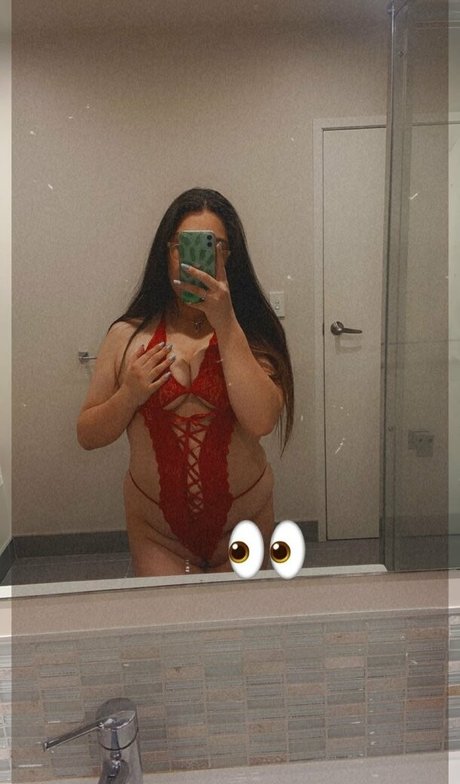 leleannee xo free star exclusive photos