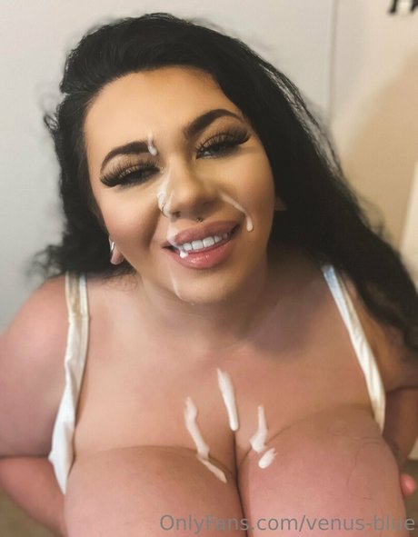 venus blue pornstar top img