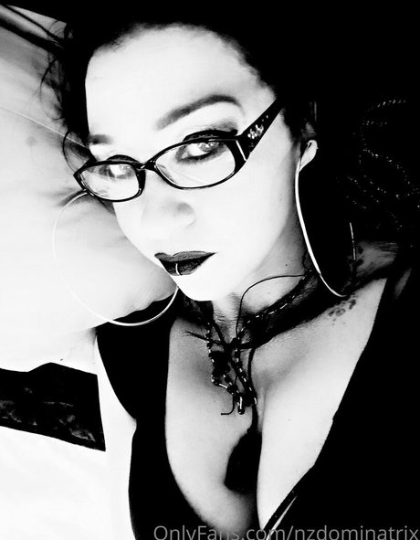 nzdominatrix sex model gallery