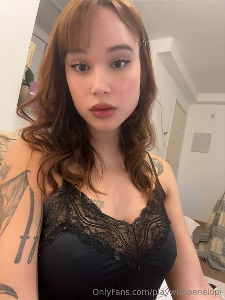 Playwithpenelopi sex model gallery