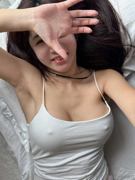 Jenett xxx model picture