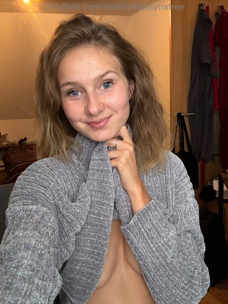Shelleythessynafree star porn photos