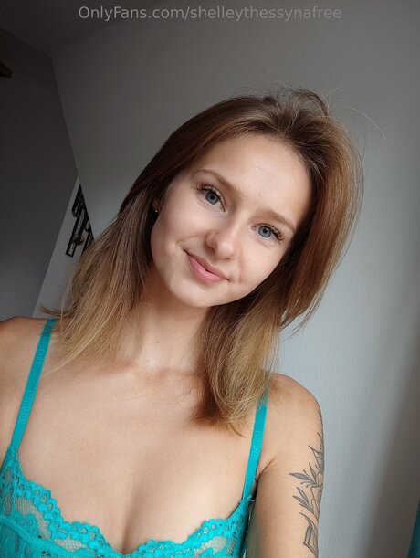 Shelleythessynafree pornstar adult photo