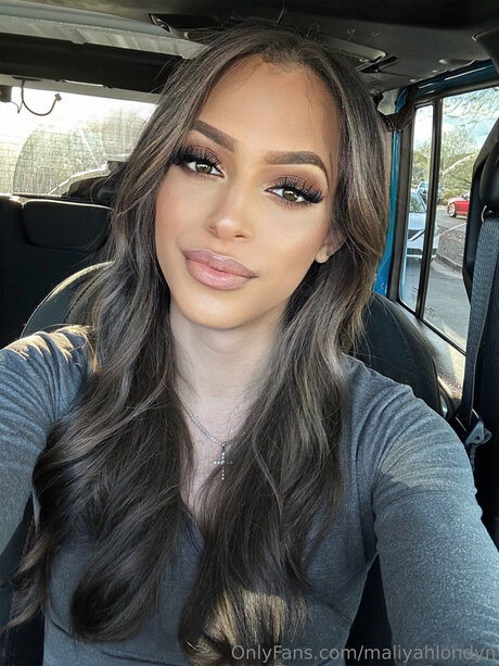 Maliyahlondyn erotic actress galleries