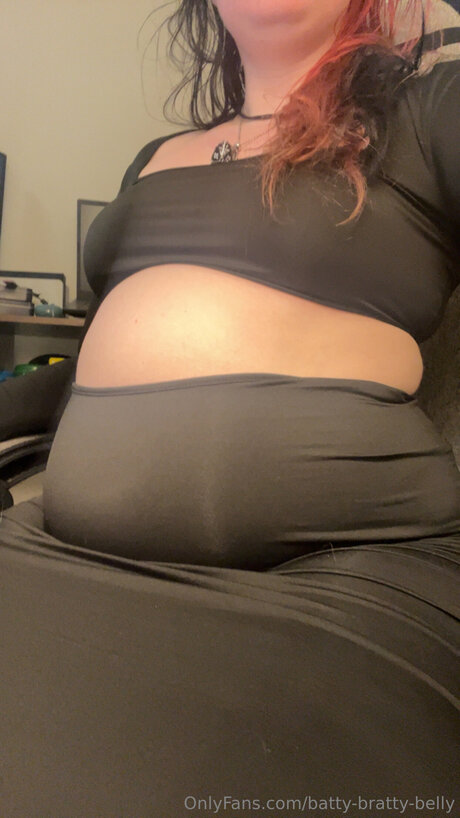 Batty Bratty Belly nudes star pictures