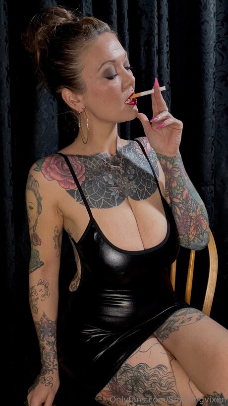 Smokingvixen art actress photo