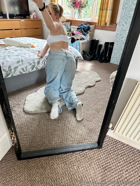 Lunealiza nice pornstar image