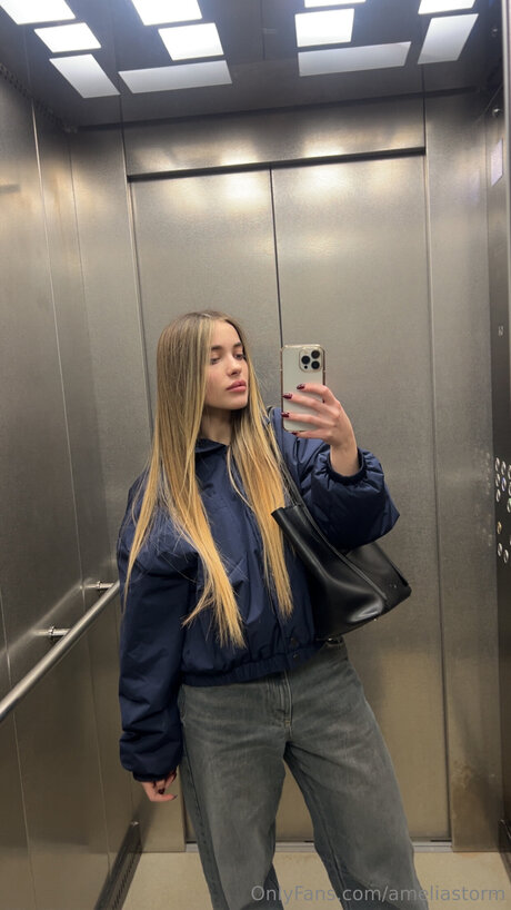 Ameliastorm model best pics