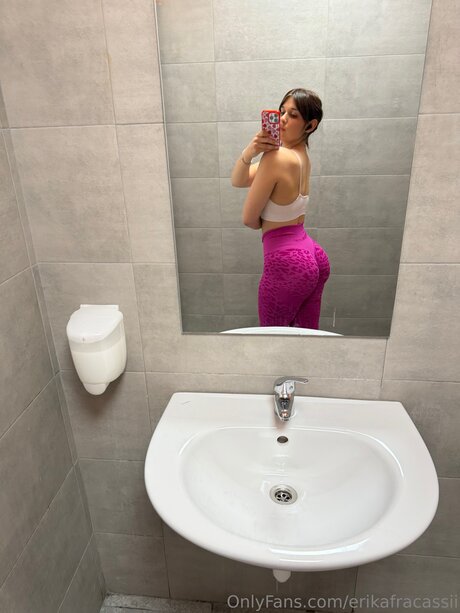 Erikafracassii model naked img
